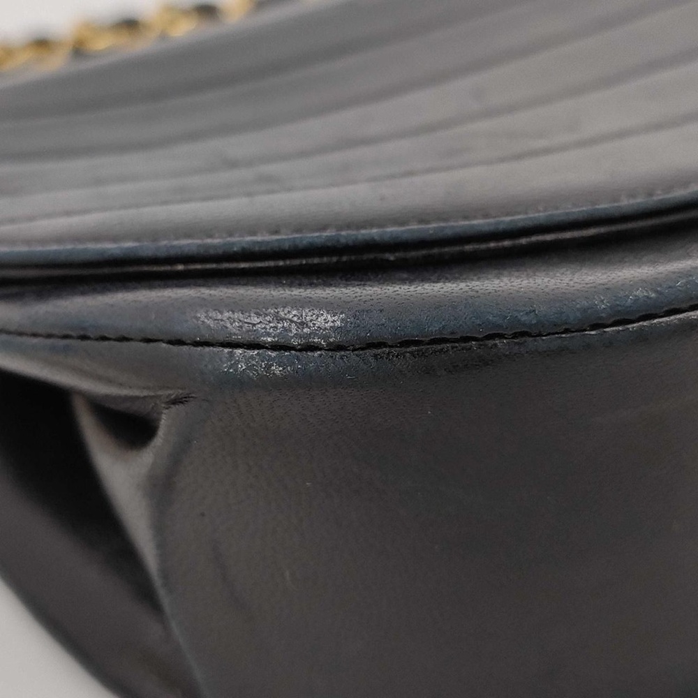Black Chanel half moon bag - Picture 6 of 7